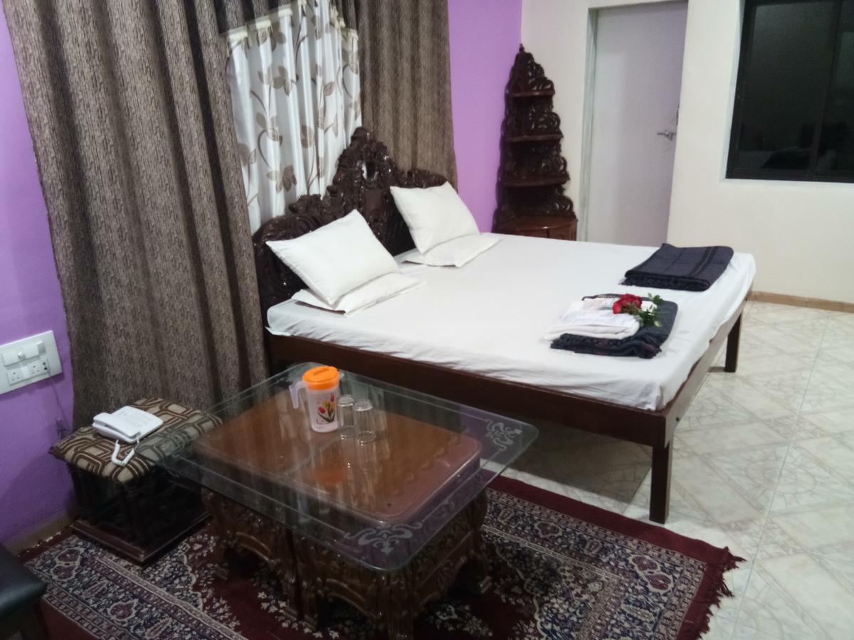 נאסיק Grand Galaxy Hotel Krishna מראה חיצוני תמונה